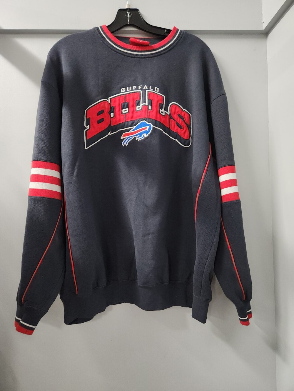 Vintage 90s Embroidered NFL Buffalo Bills Sweatshirt Mens XL Crewneck